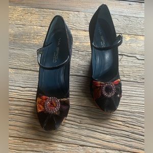 Via Spiga velvet heels